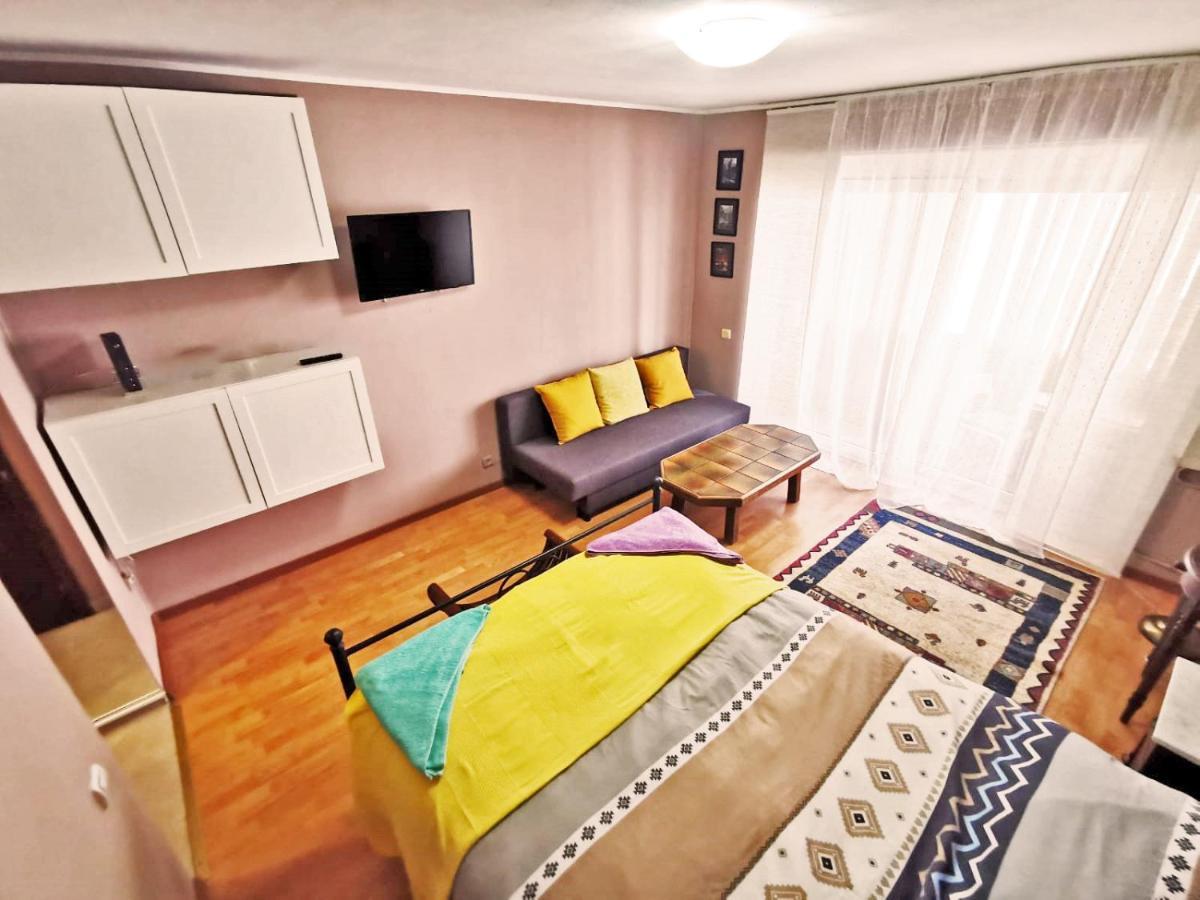 Cozy Studio Athenee Lejlighed Bukarest Eksteriør billede
