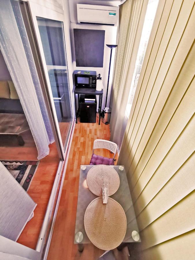 Cozy Studio Athenee Lejlighed Bukarest Eksteriør billede